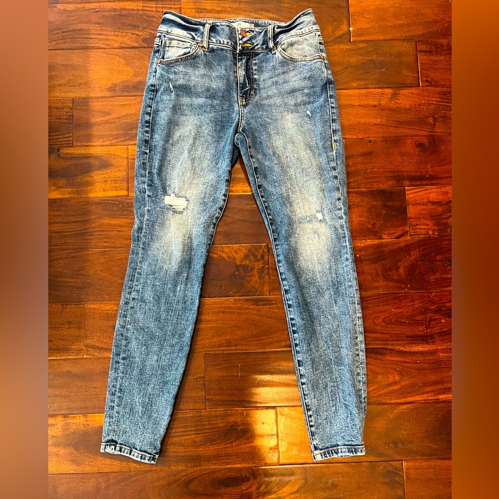 Cabi cinched skinny jeans